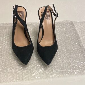 Pour La Victoire Black Slingback Heels